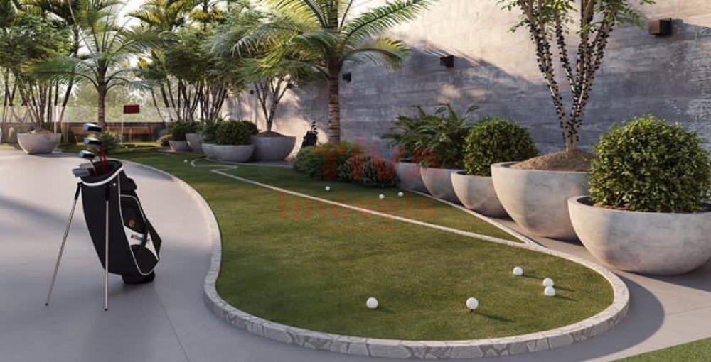 Residencial prximo ao mar em Meia Praia / Itapema